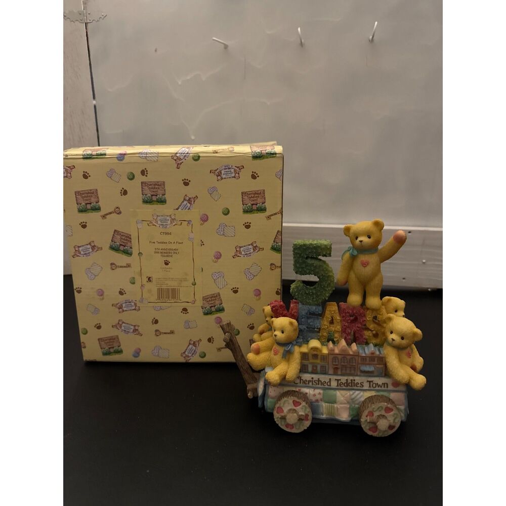 Cherished Teddies 1999 5th Anniversary Five Teddies on a Float